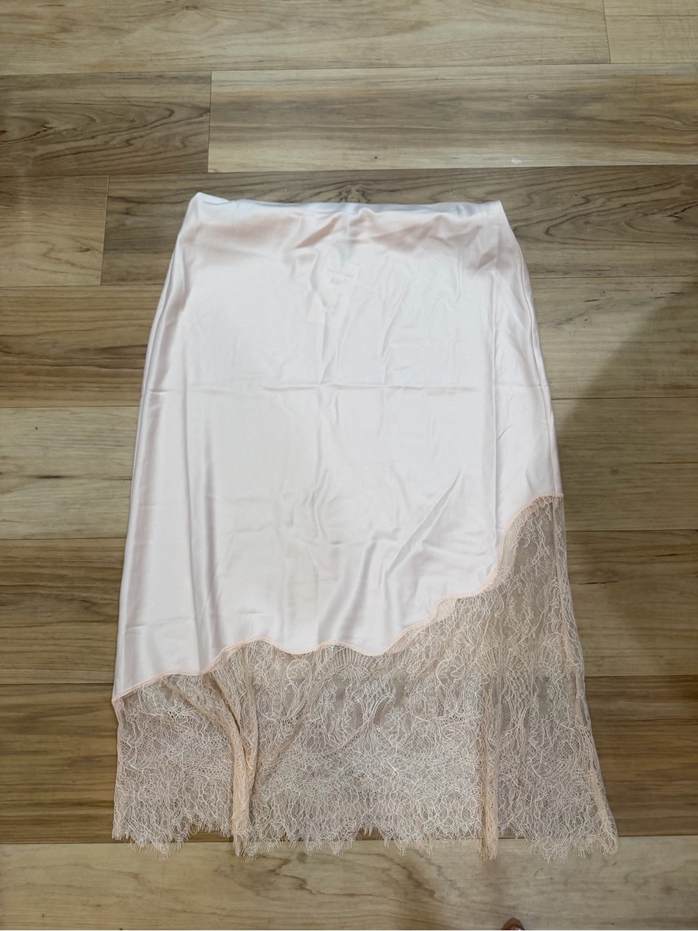 Women's Blush Pink Lace-Hem Slip Skirt